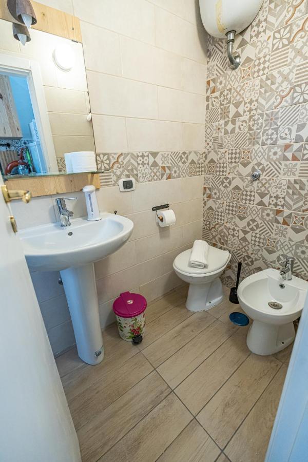 Apartment Decumano 18 *